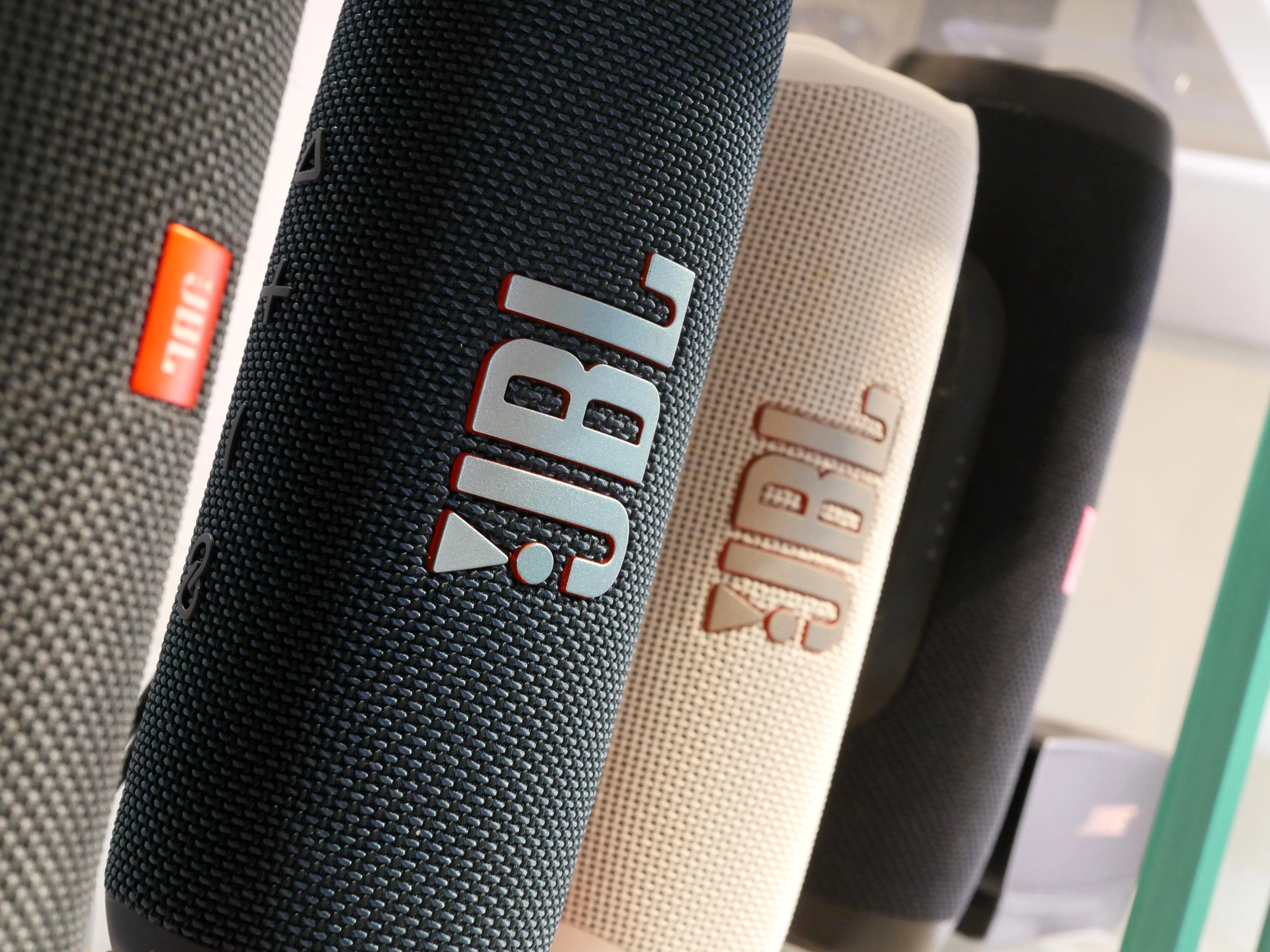 DE L'OCCASION À LA RENTRÉE