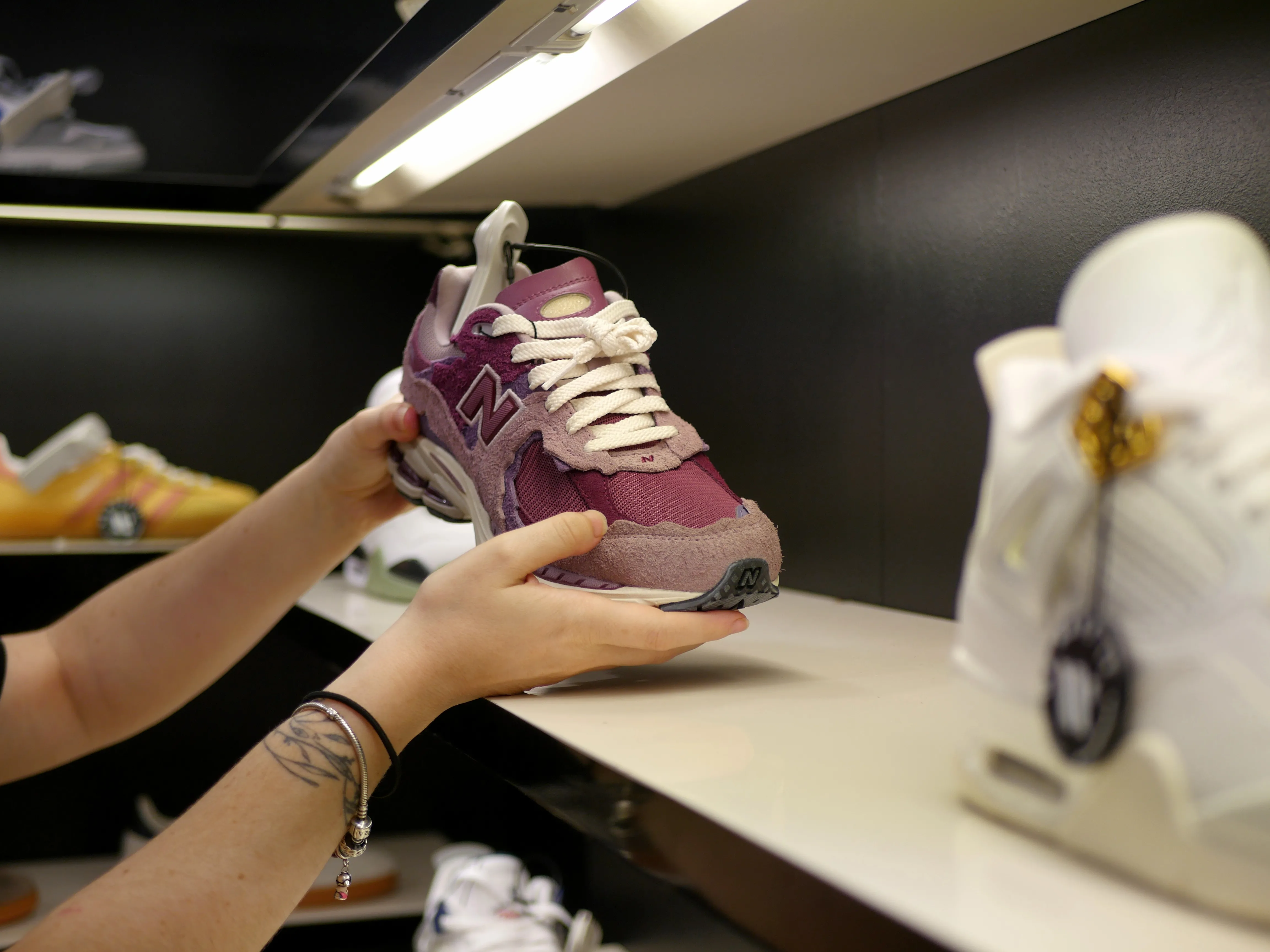 WE HAVE IT AUX GALERIES