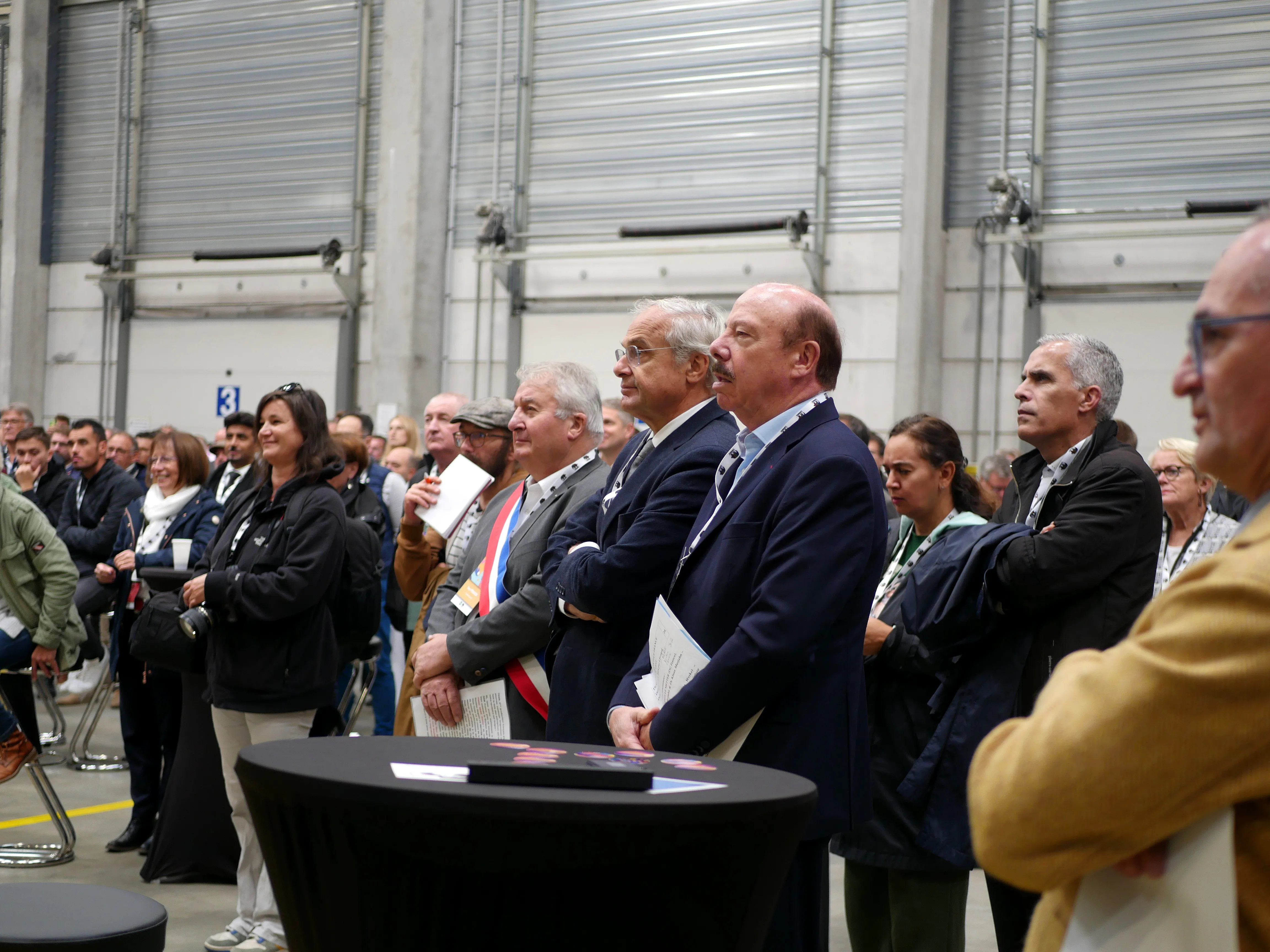 UNE EXPLOSION DE POUDRE