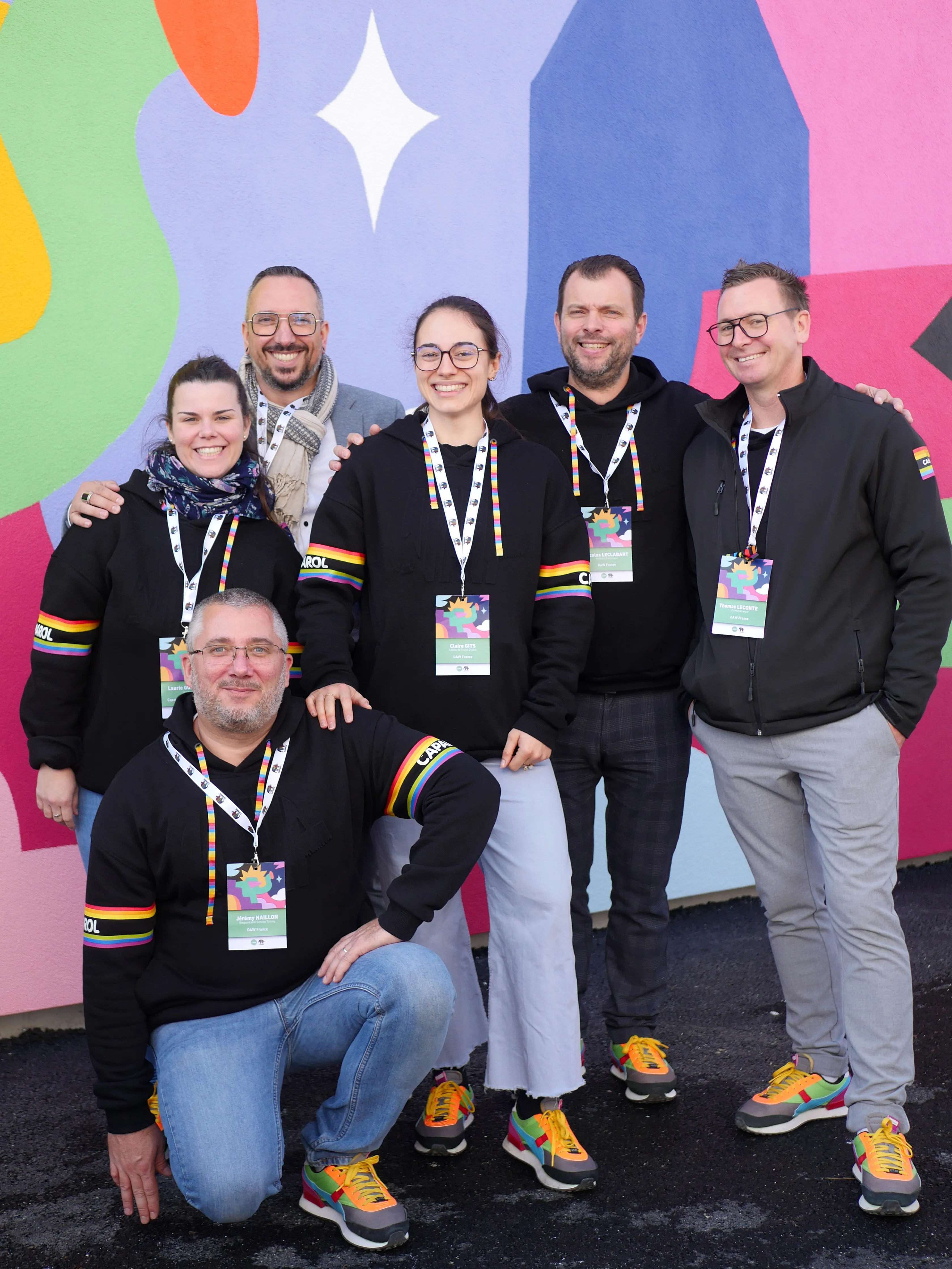 UNE EXPLOSION DE POUDRE