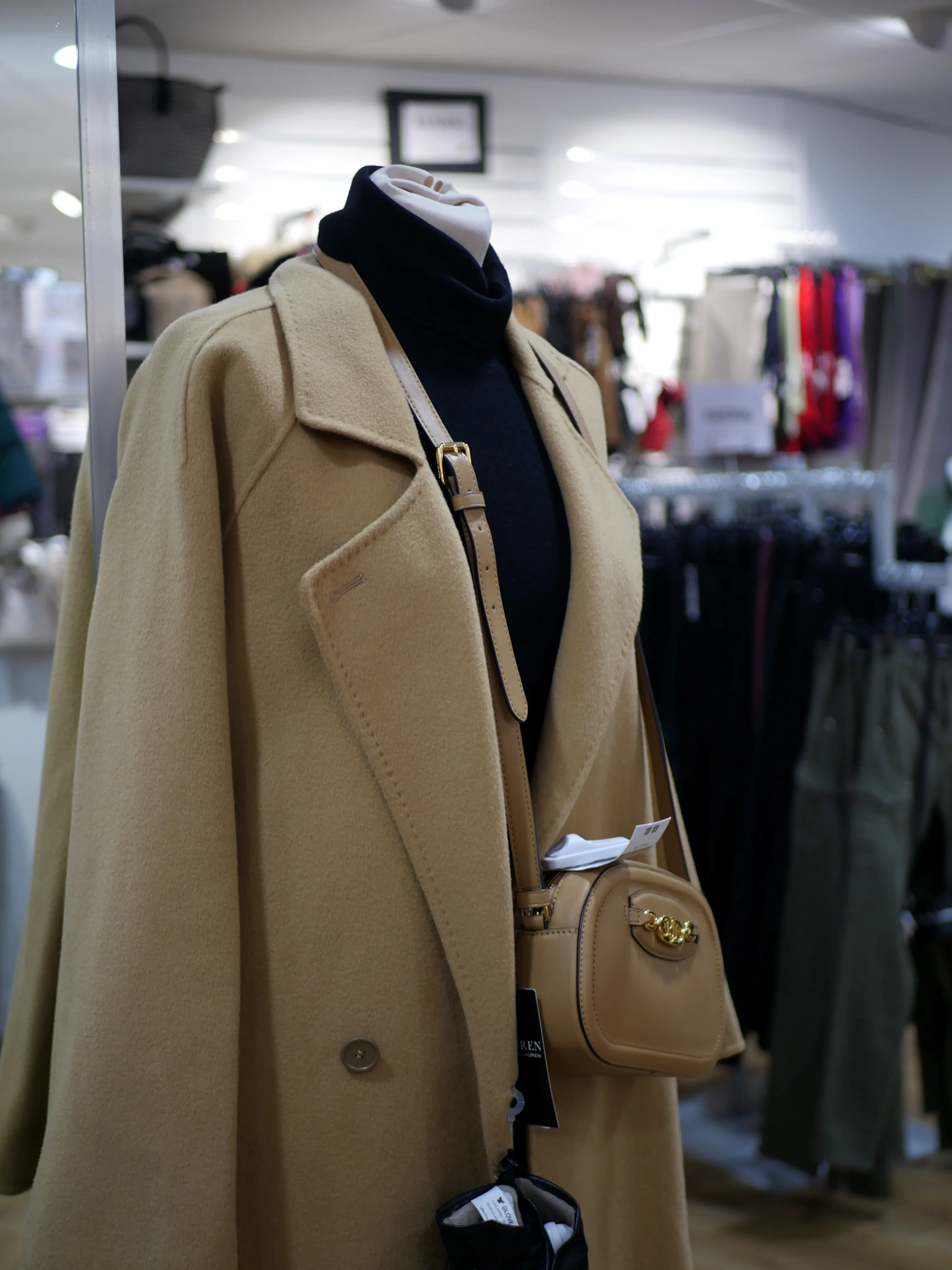 DE L'OUTLET HAUT DE GAMME