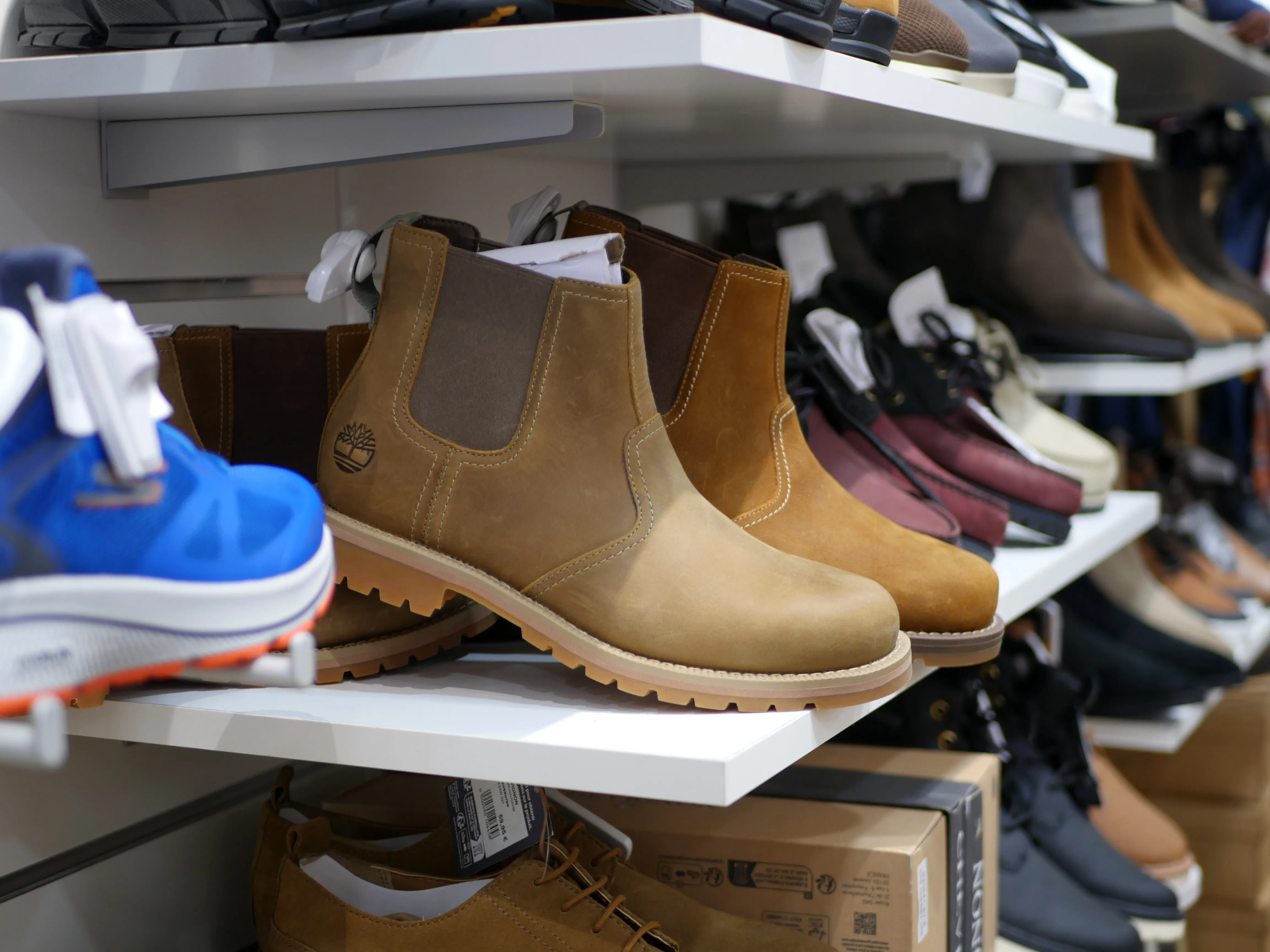 DE L'OUTLET HAUT DE GAMME