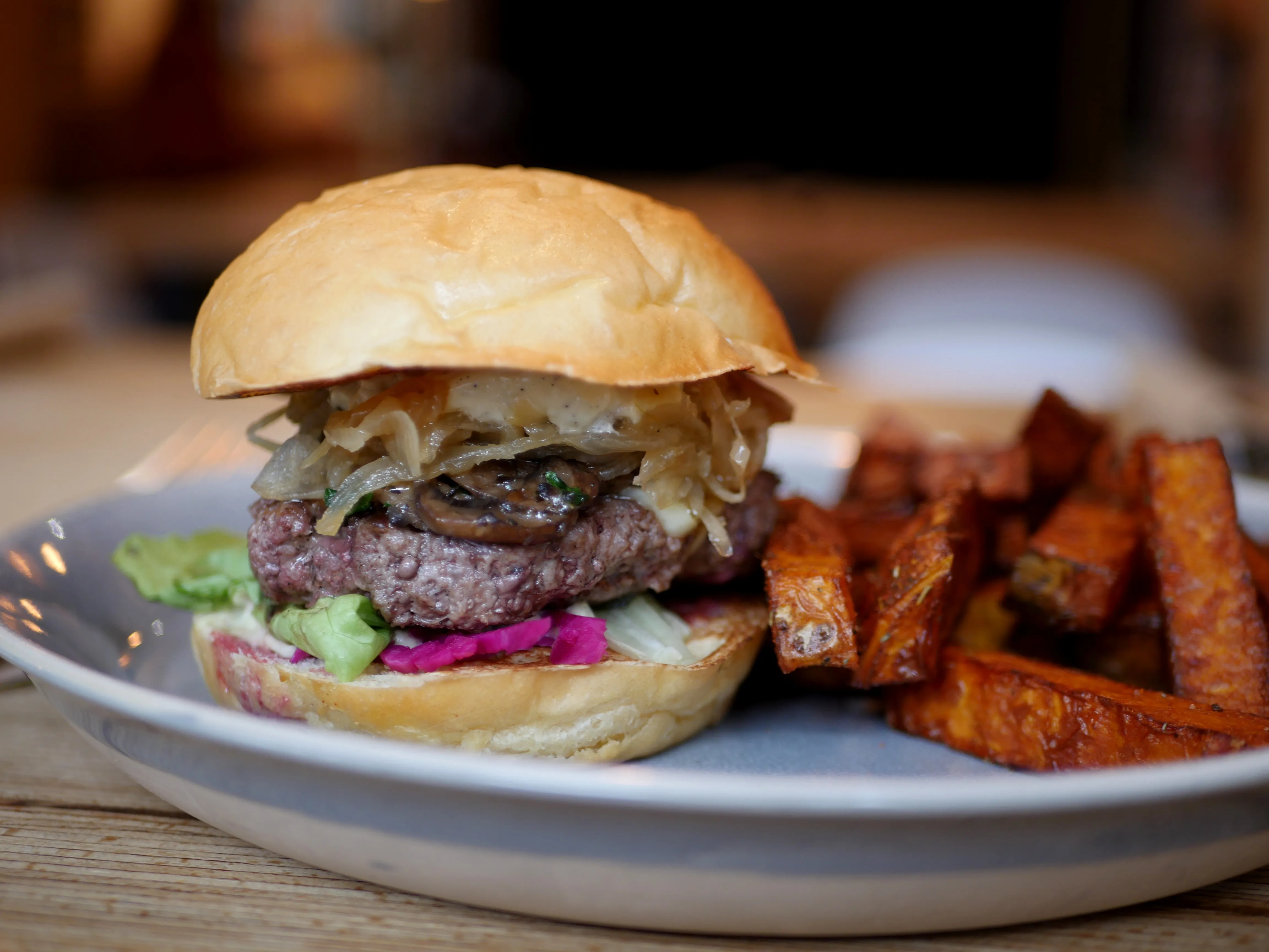 DU NOUVEAU À L'EDEN BURGER