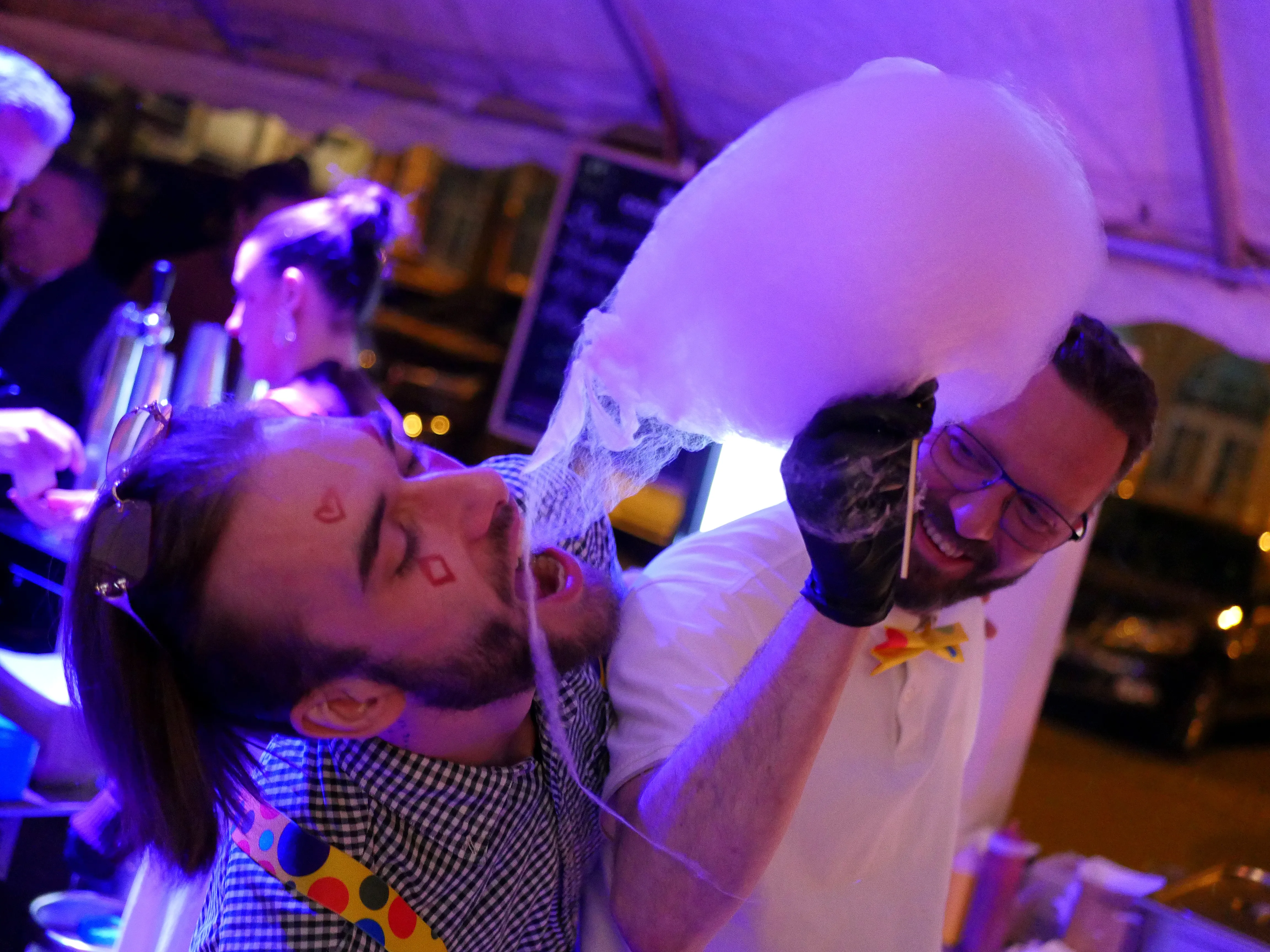 UN TRÈS JÔYEUX ANNIVERSAIRE