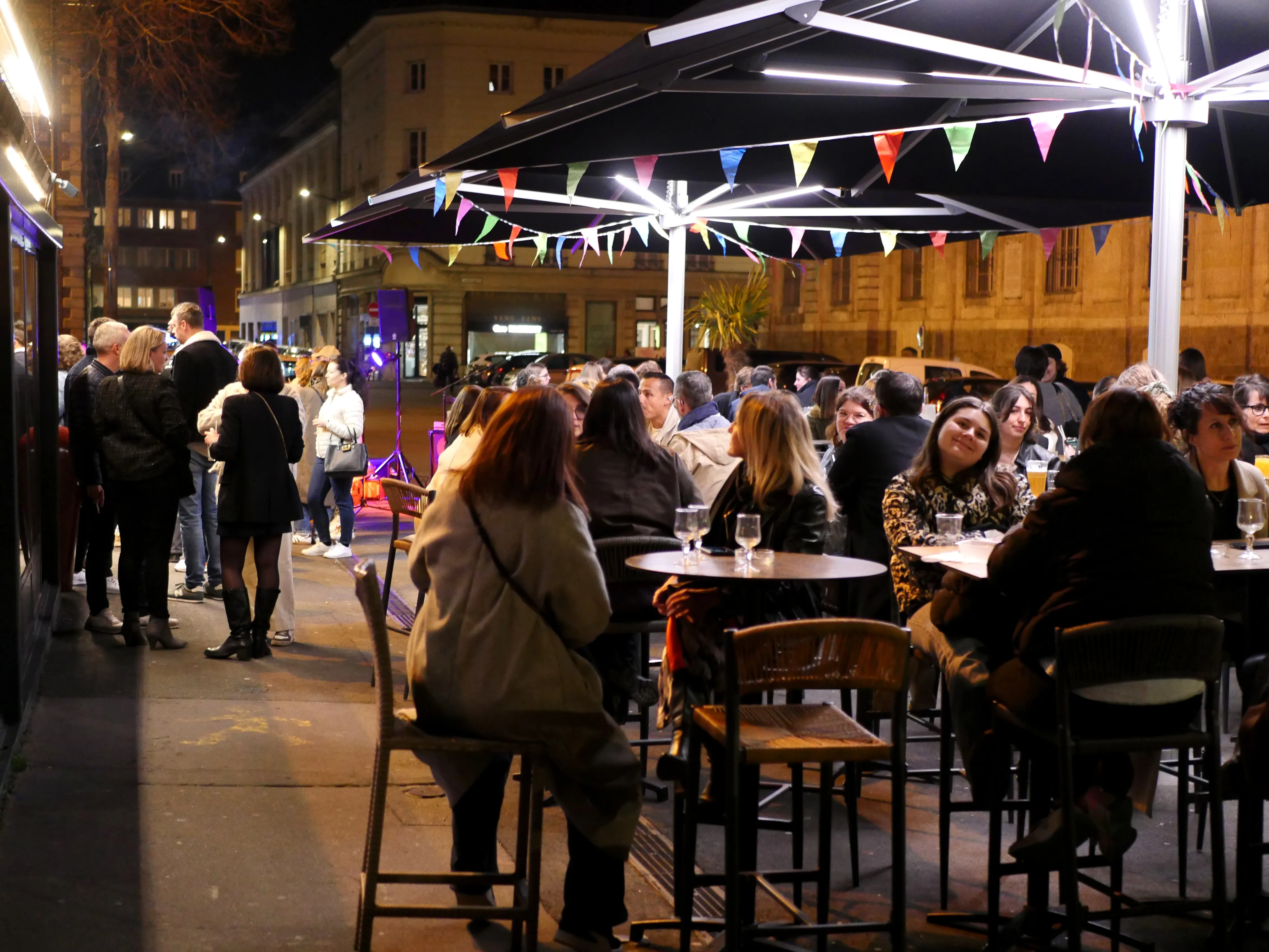 UN TRÈS JÔYEUX ANNIVERSAIRE