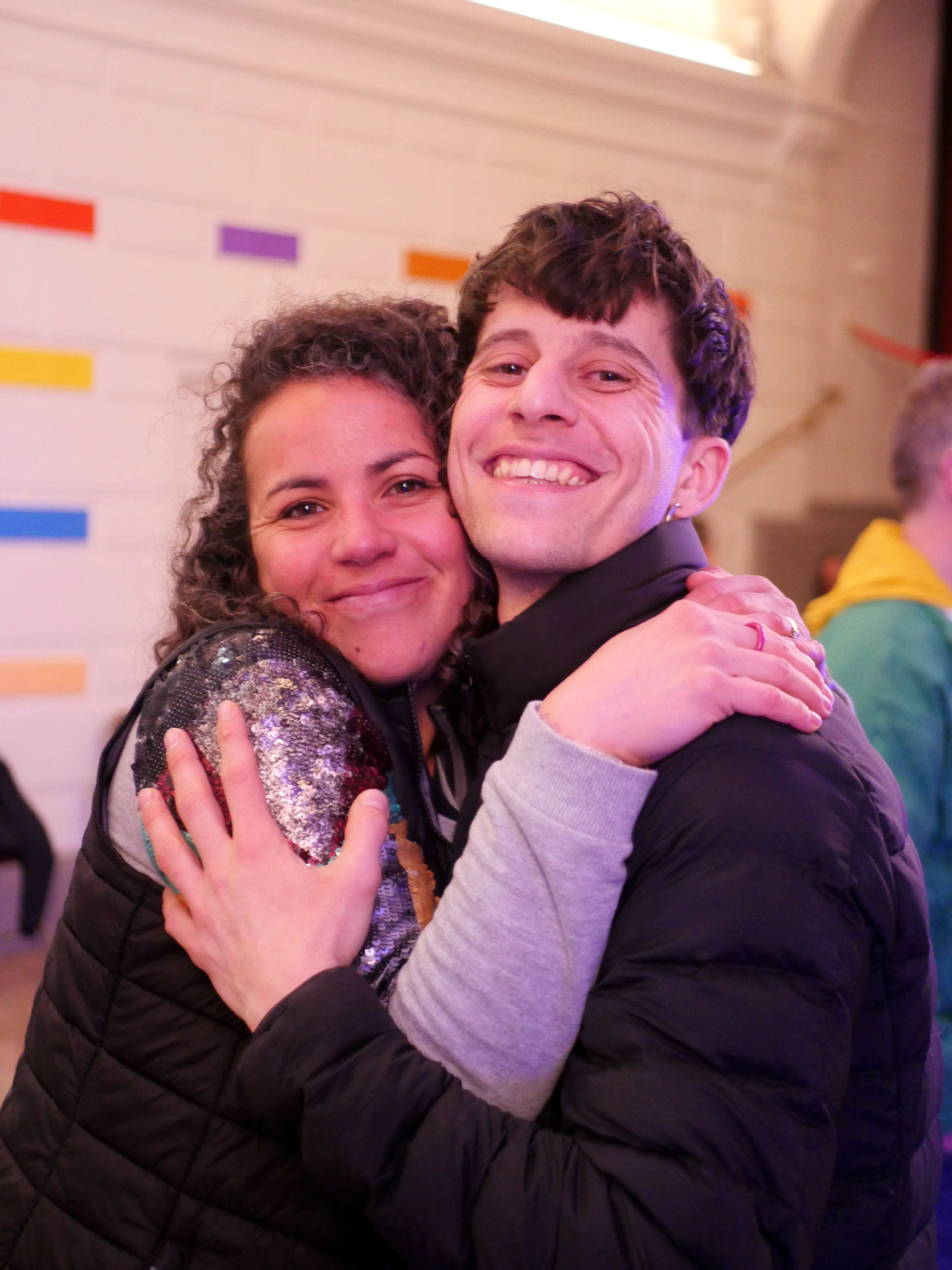 UN CIRQUE QUI BOUSCULE LES CODES