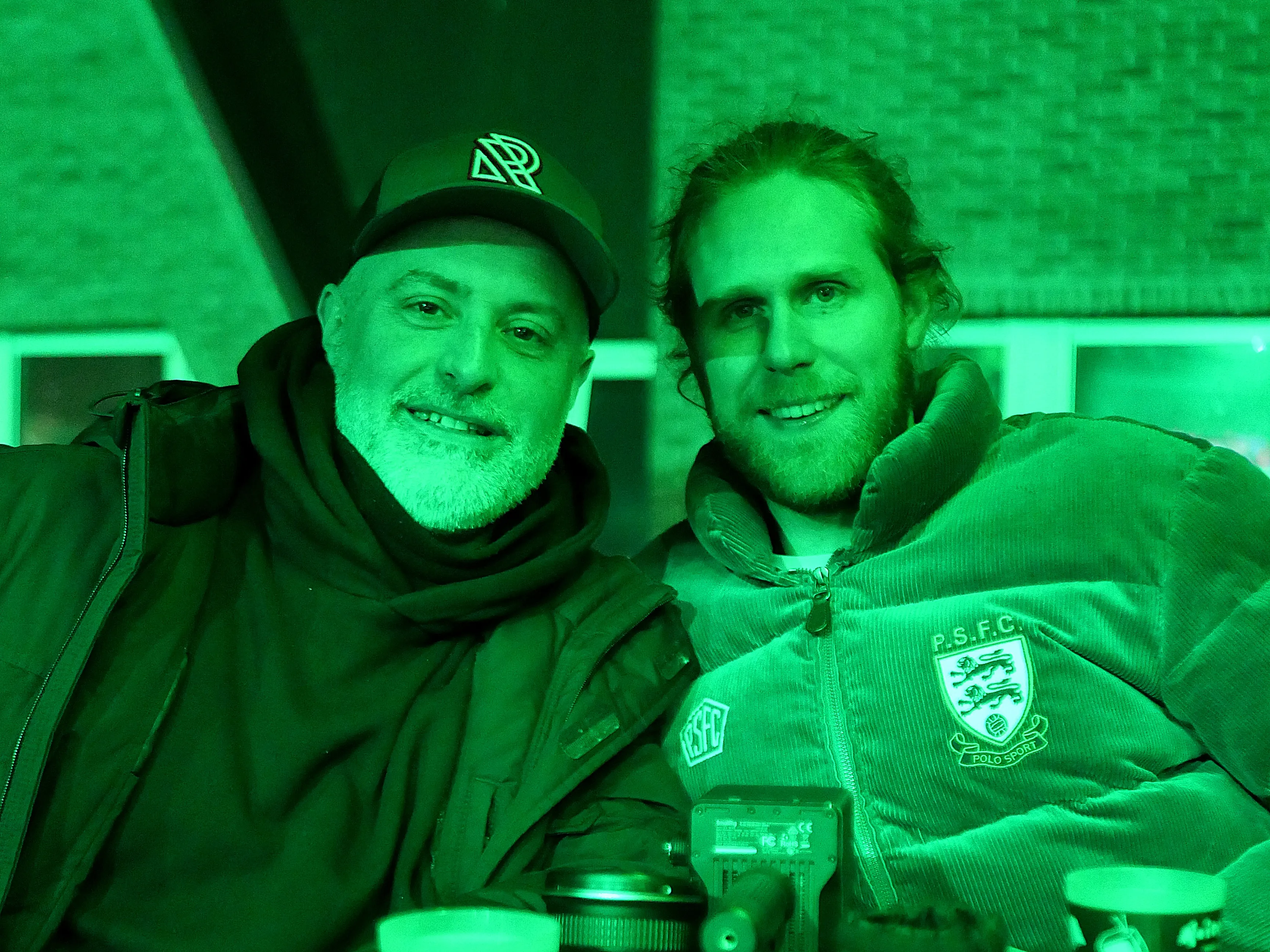 VERT L'INFINI ET AU-DELÀ