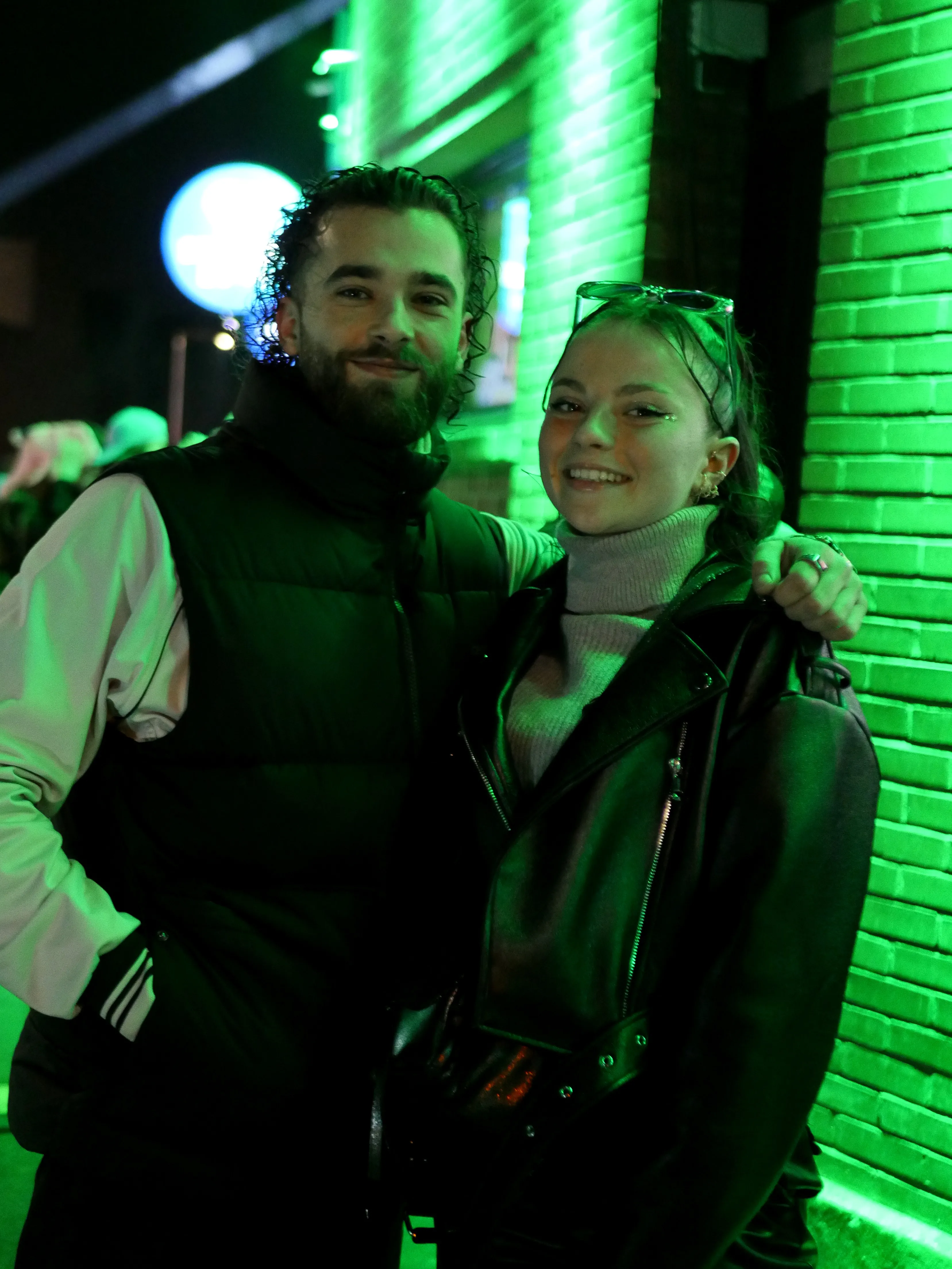 VERT L'INFINI ET AU-DELÀ