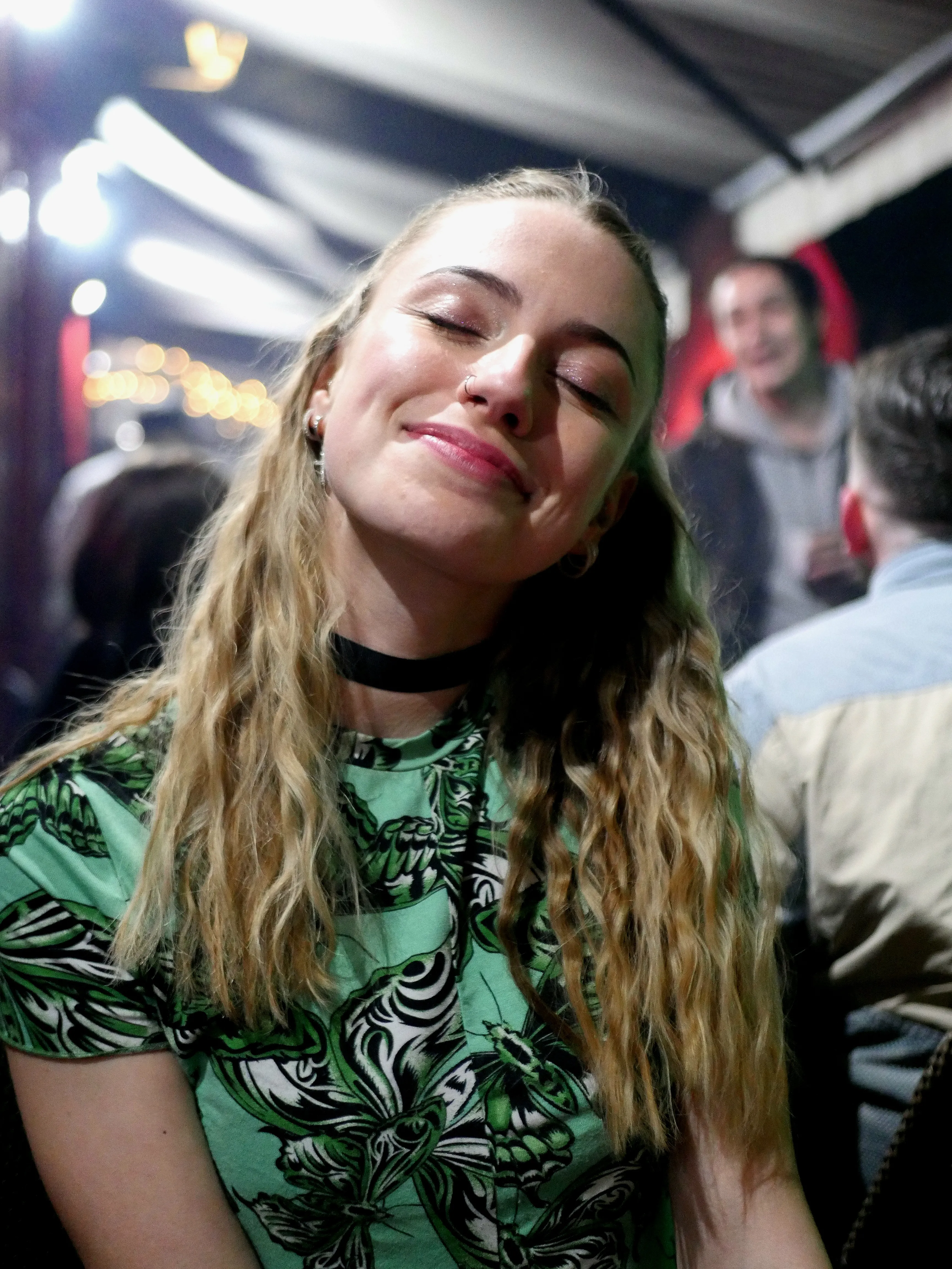 VERT L'INFINI ET AU-DELÀ