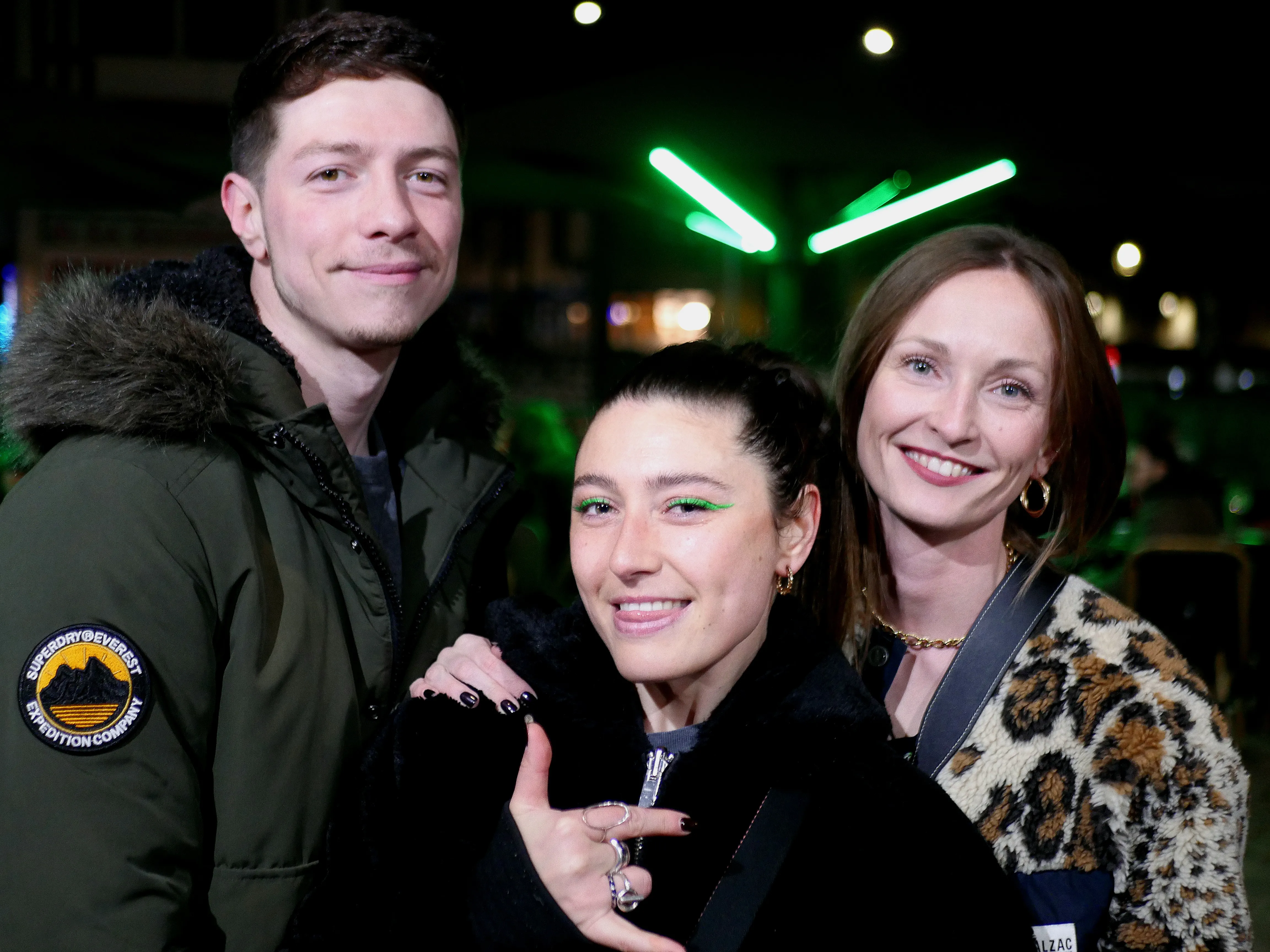 VERT L'INFINI ET AU-DELÀ