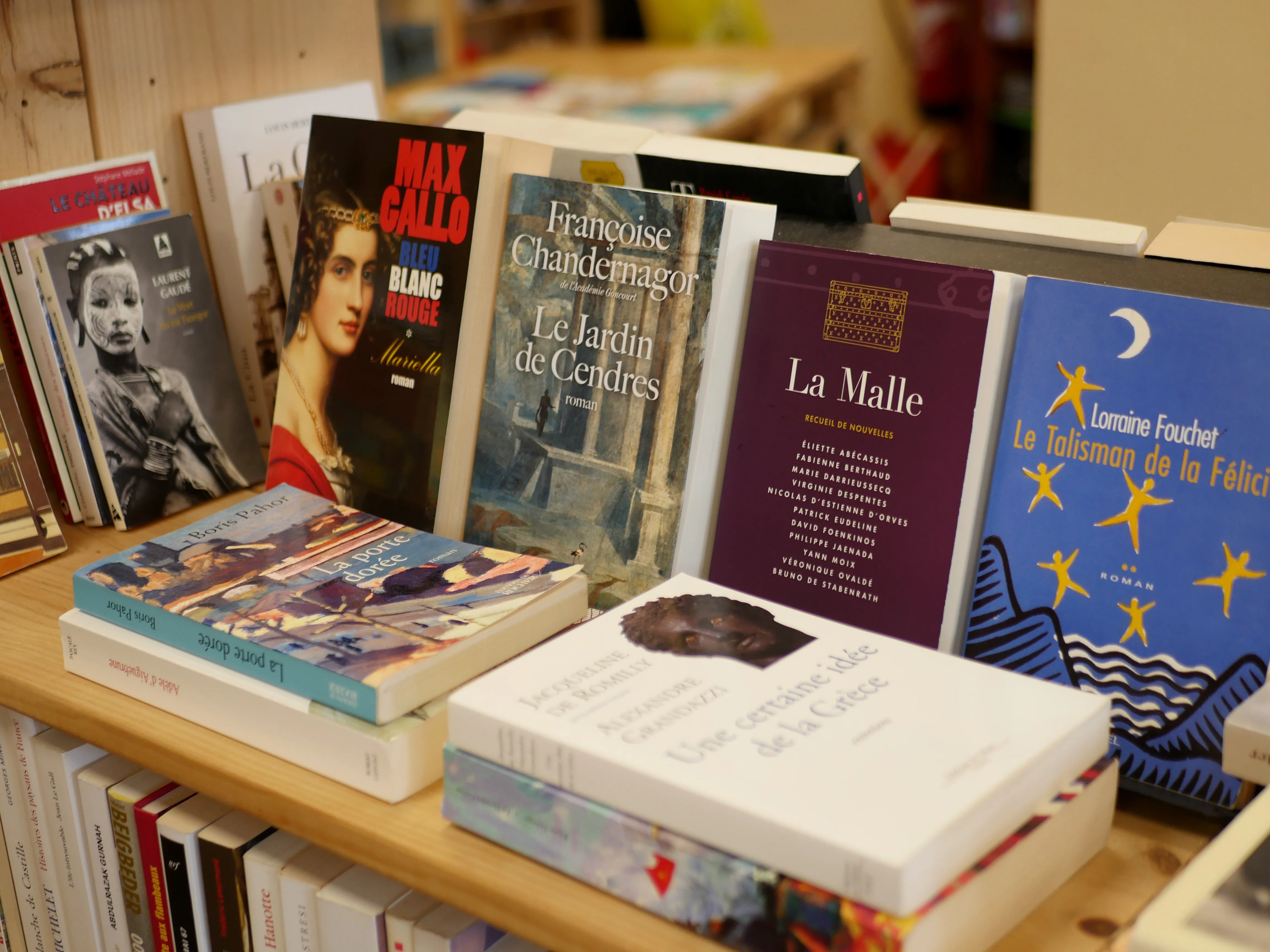 Une librairie solidaire et friperie engagée