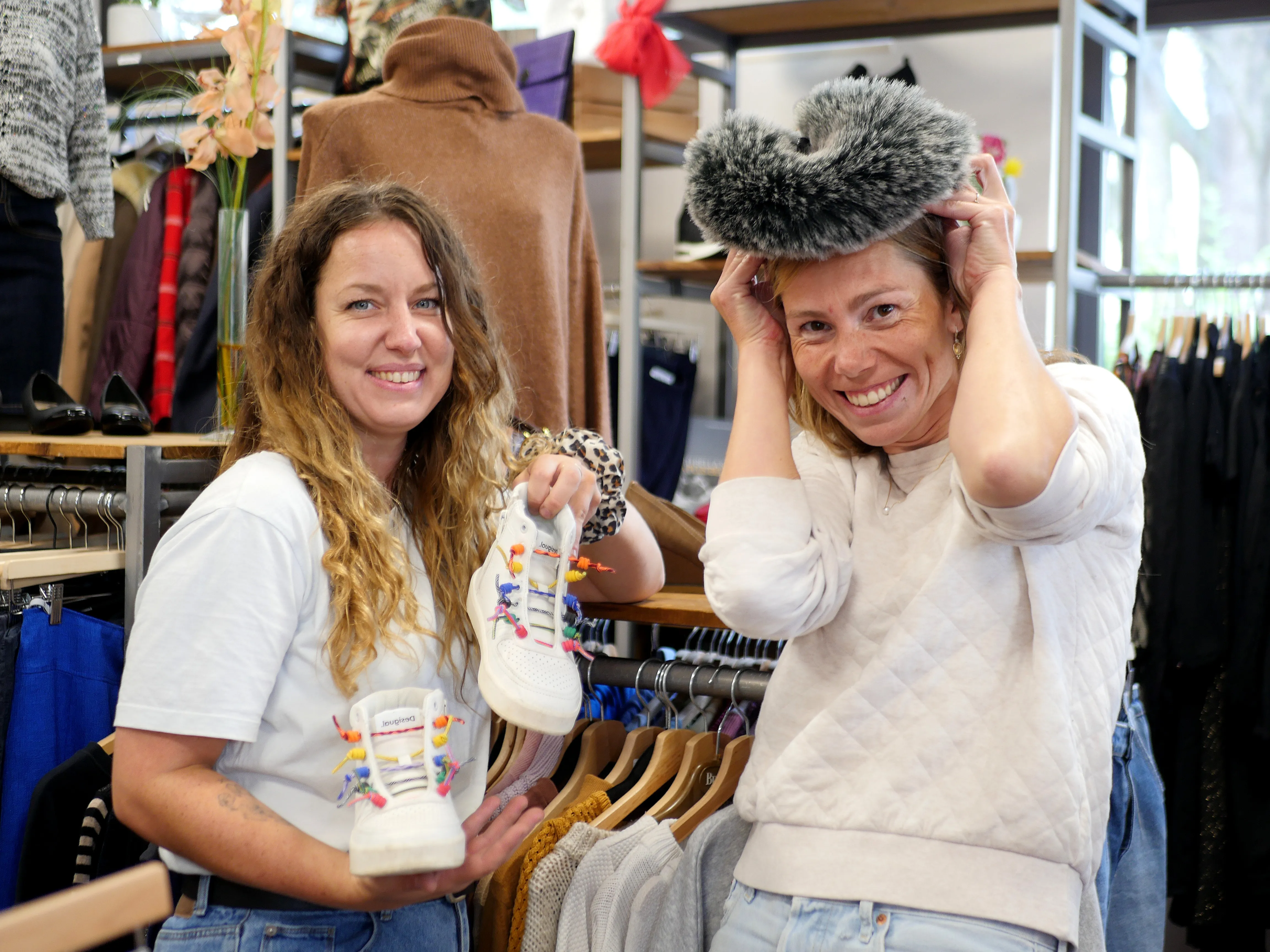 Vêtements de seconde main et bonnes affaires