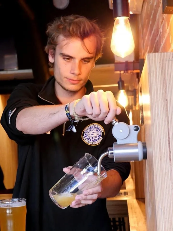 Un bar à bières en mode "self-service"